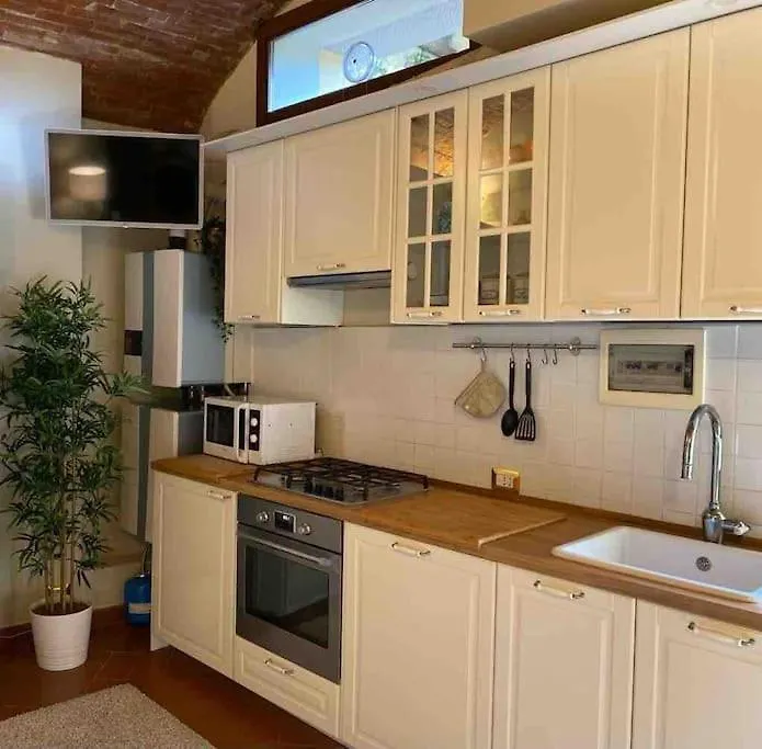 Elegante Bilocale / Elegant Double Room Fiesole Apartment