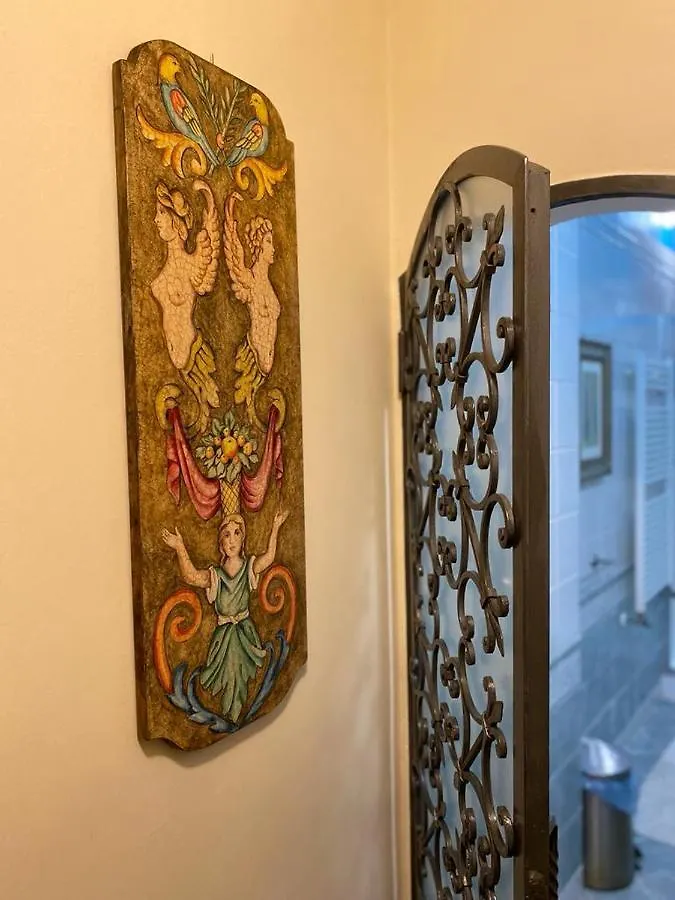 Elegante Bilocale / Elegant Double Room Fiesole Apartment