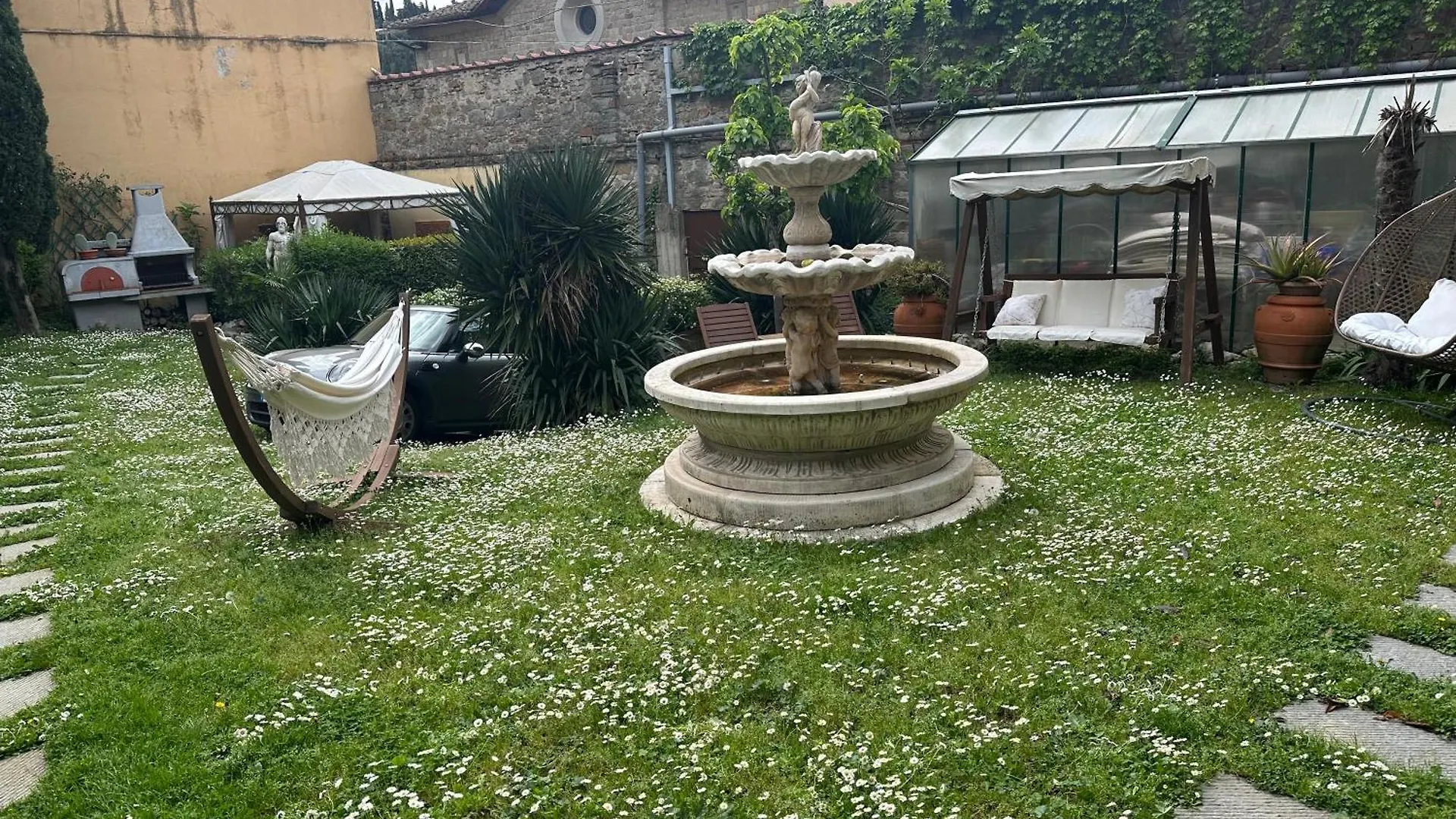 Elegante Bilocale / Elegant Double Room Fiesole 0*,  Italy